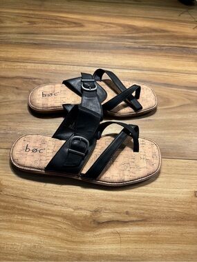 boc Black Buckle Cross-Strap Slide Sandals